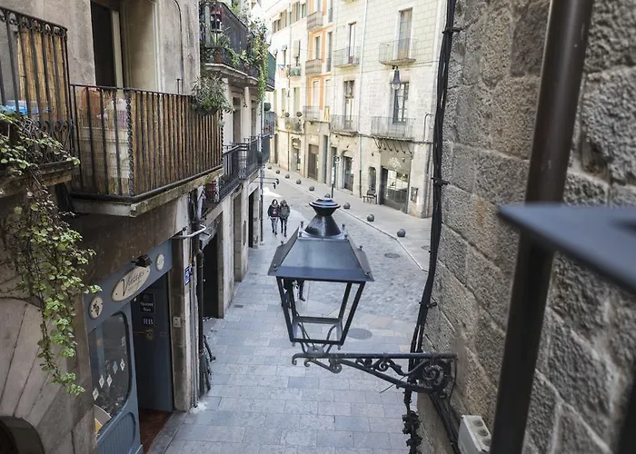 Bravissimo Cort Reial-1a * Жирона