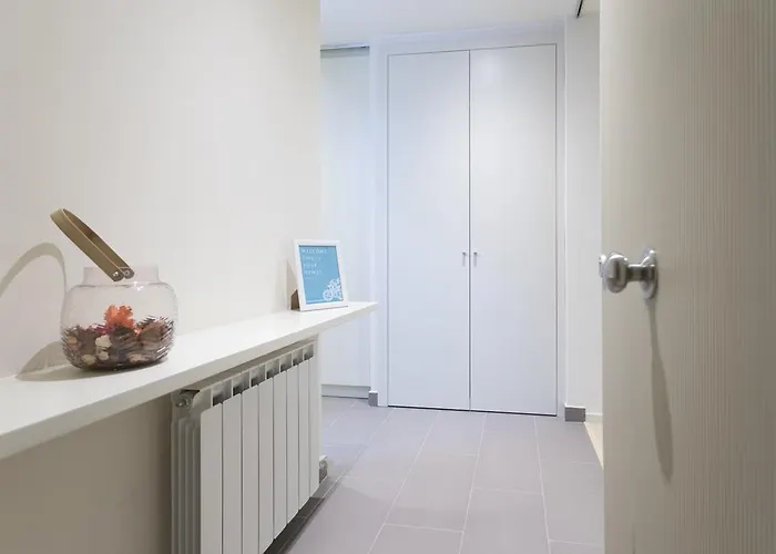 Bravissimo Cort Reial-1a Жирона